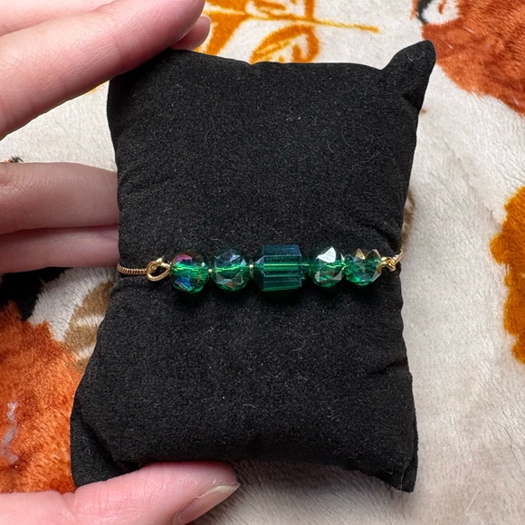 Artisan Jewelry - Handmade Green and Gold Beaded Bolo Bracelet